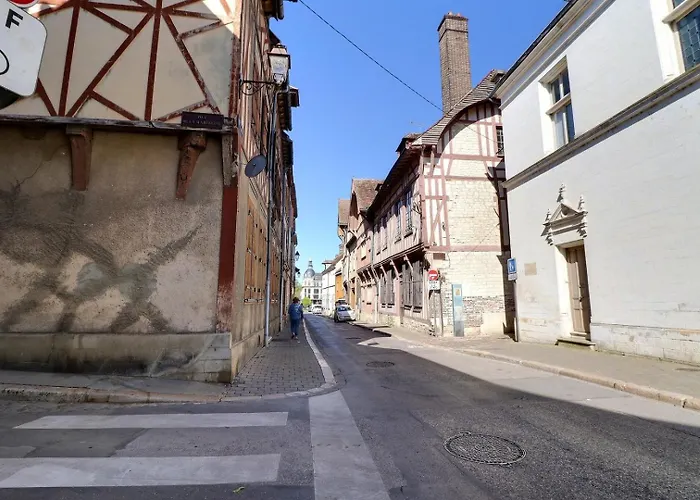 Le Logis De Madeleine - Ideal Couple / Solo - Coeur De La - Proche Gare 公寓 特鲁瓦